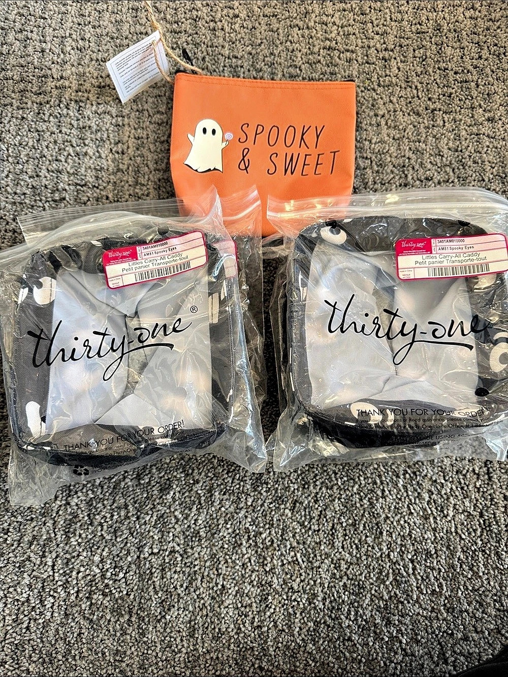 Thirty-One little carry-all caddy (4) NEW
Halloween pouch (display only)